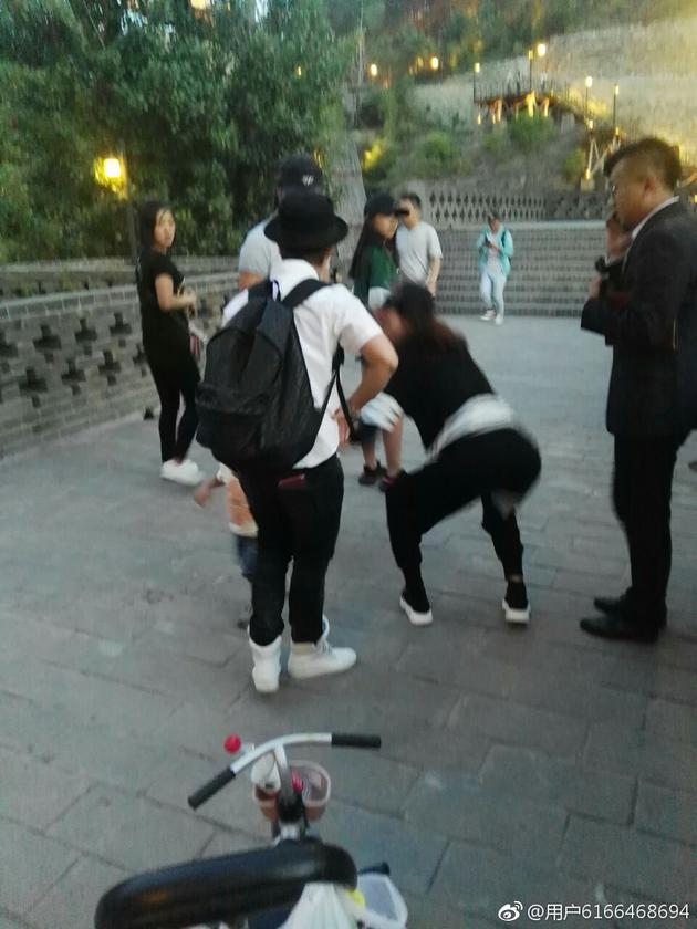 章子怡和汪峰吵架当场黑脸?